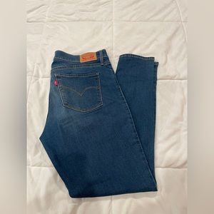 Levi’s 311 shaping skinny size 31